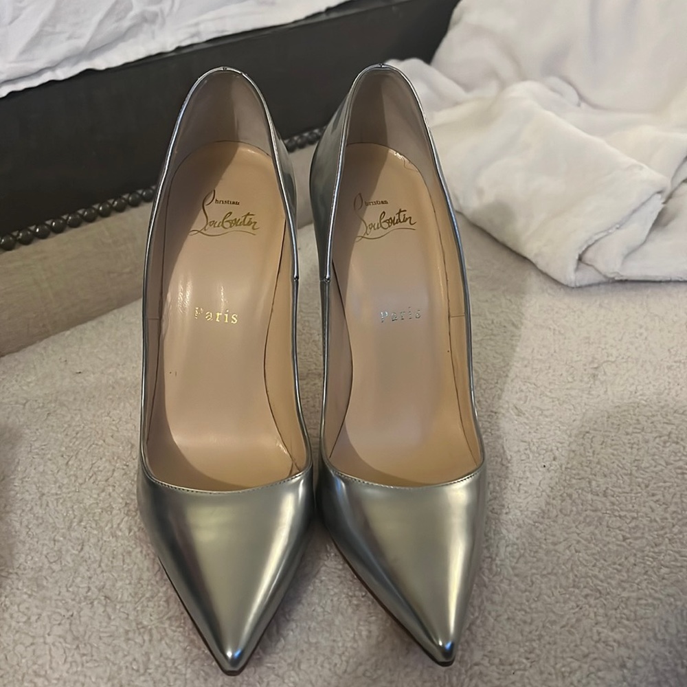 *New- Silver so Kate